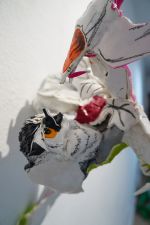 Golondrina alimentando al Mochuelo - Imagen 1